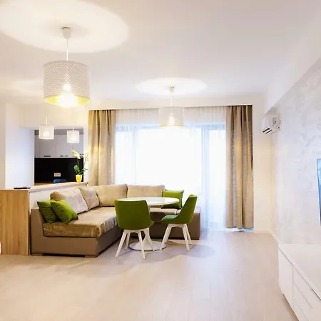 דירה Luxury Belvedere Titan Park *
